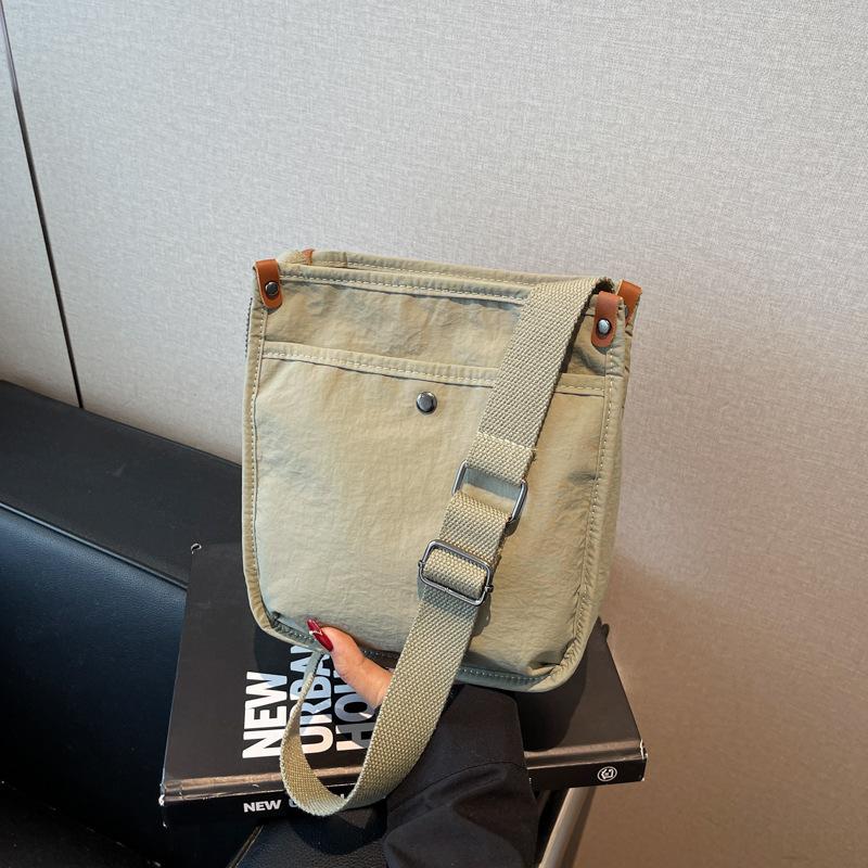 Cloth Bag Women's Large Capacity 2025 Summer New Versatile Shoulder Messenger Bag Casual Class Tote Bag