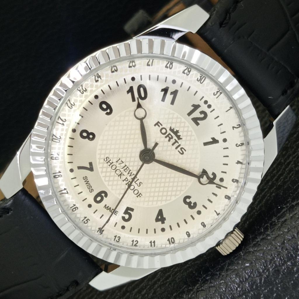 

REFURBISHED HAND-WINDING SWISS MENS SILVER COLOR DIAL WATCH a431666-2 R108-a431666