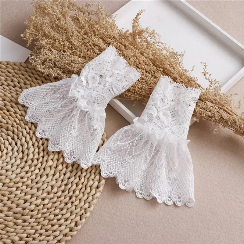 Women Detachable Sleeve Fake Cuffs Female Lace Thin Pleated Flare Sleeve False Cuffs Ruffles Wristband Decorative Accessory