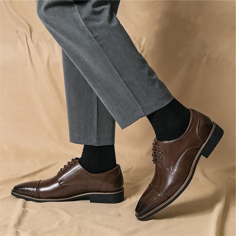 Britain Trend Gentleman New Pointed Lace Up Oxford Shoes for Men Luxury Designer Formal Wedding Prom Dress Homecoming Footwear