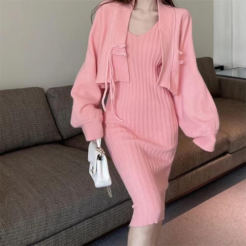 Ensfarvet V-hals Strikket Dress Dame 2025 Høst og Vinter Mild Langermet Cardigan Topp Allsidig Løs Genser Medium og Lang Skjørt