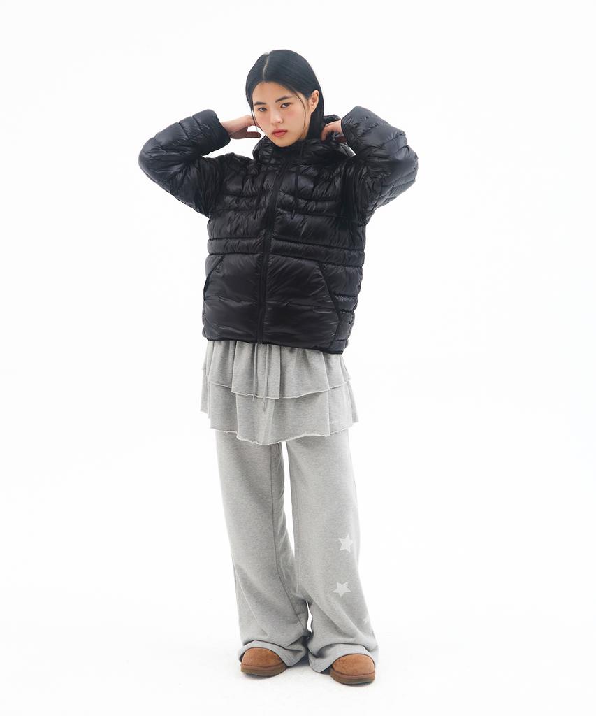 Ames-Worldwide Light Weight Hooded Padding Black