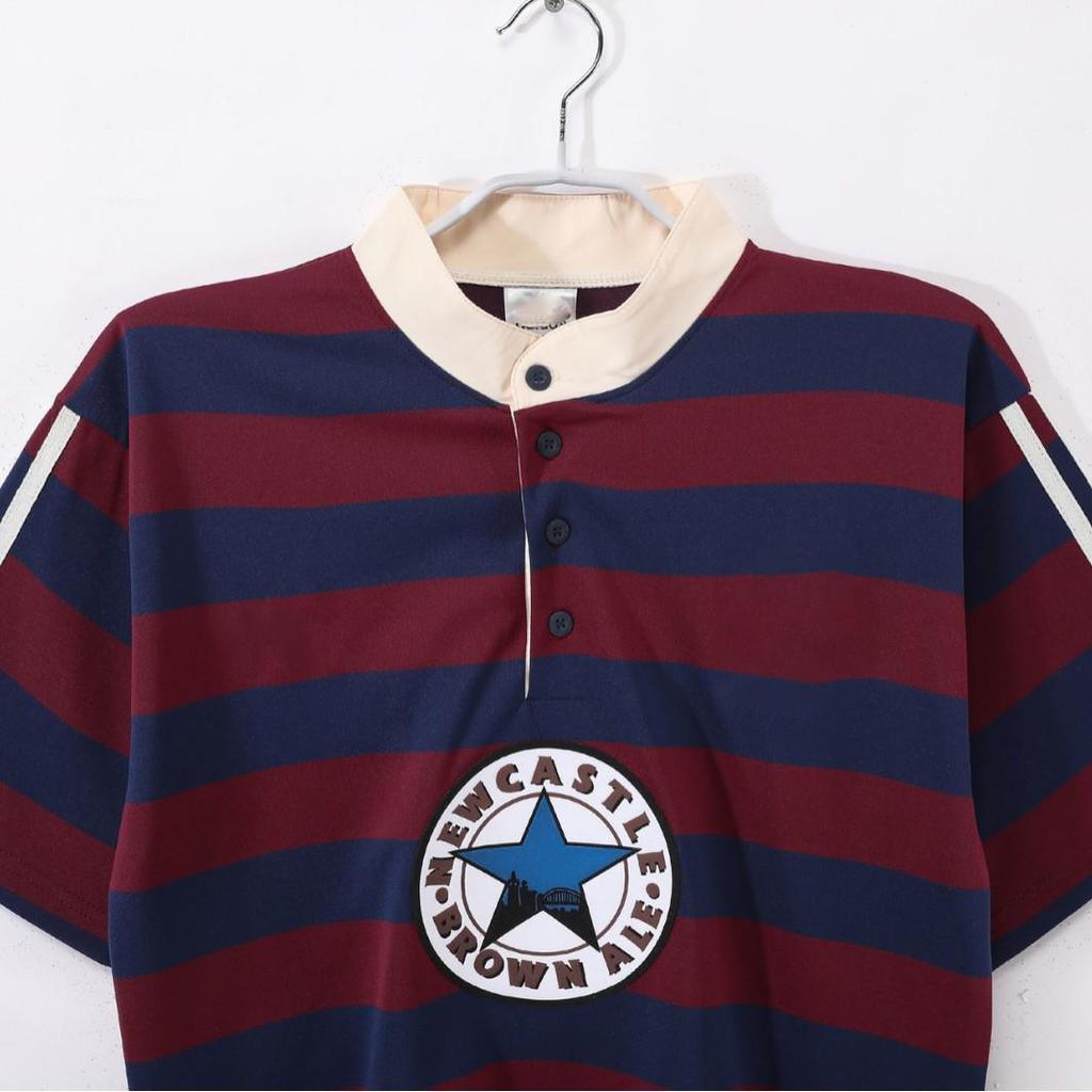 Newcastle Retro Auswärtstrikot - Blau-Weiße Streifen mit Personalisierungsoptionen