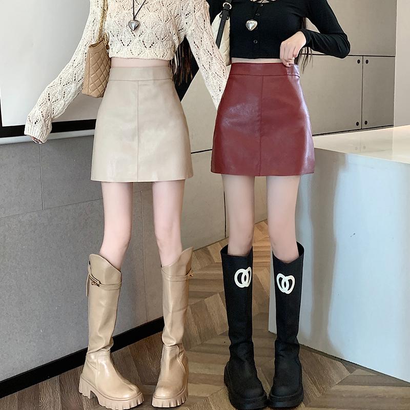 Black A-line High-waisted PU Leather Skirt: Women's Spring/Autumn Slimming Mini with Anti-exposure Design