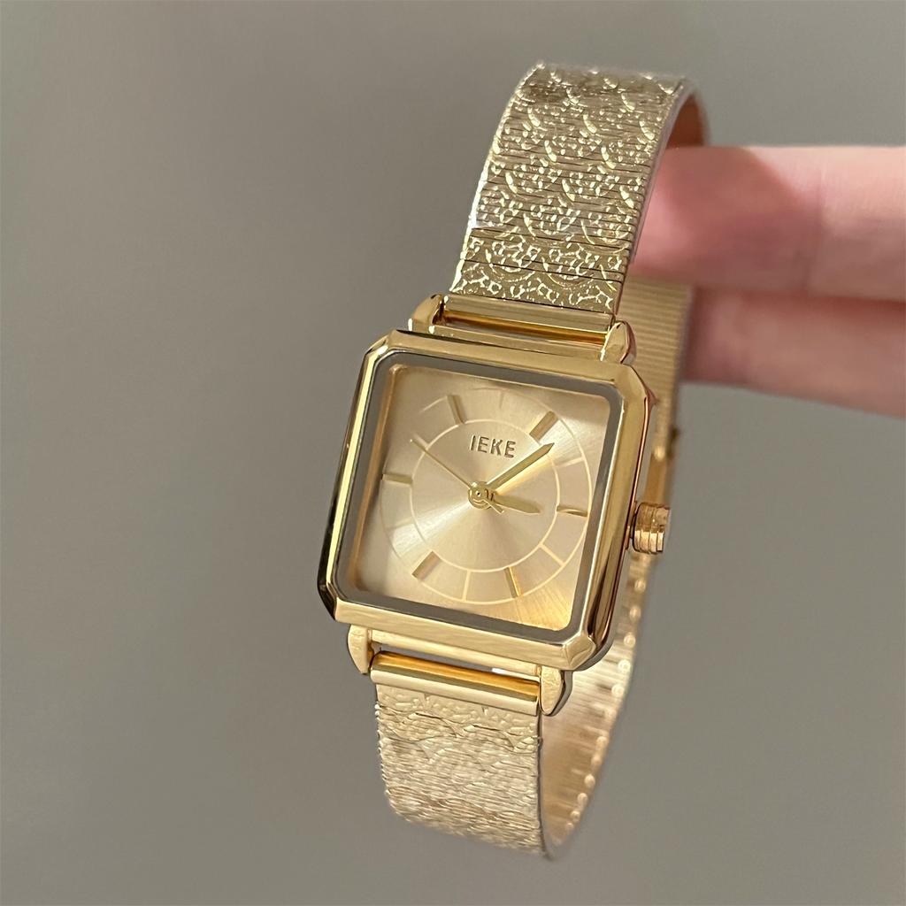 Carré d'Horloge en Papier d'Aluminium Doré Créatif Haut de Gamme Tempérament de Niche Exquis Luxe Polyvalent Accessoires de Montre à Quartz pour Femme
