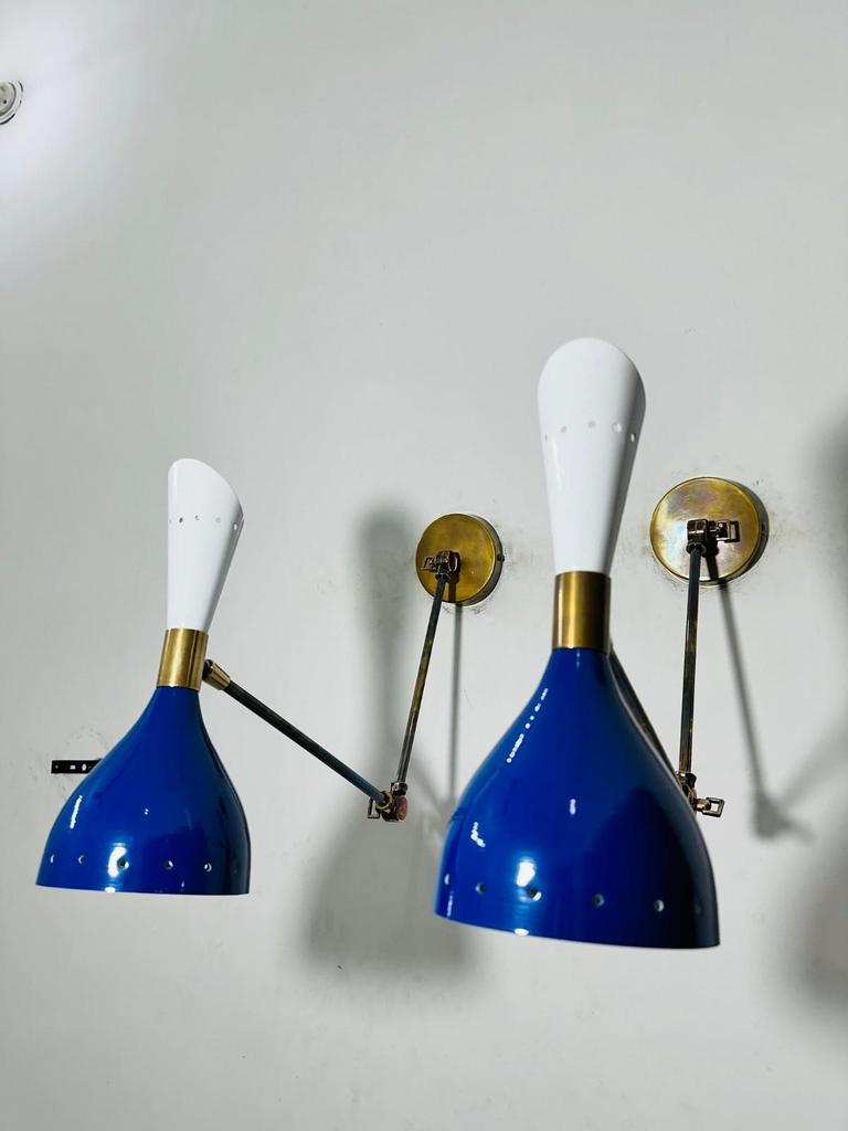 Paar moderner italienischer Diabolo-Wandleuchten – Dekorative Wandleuchten