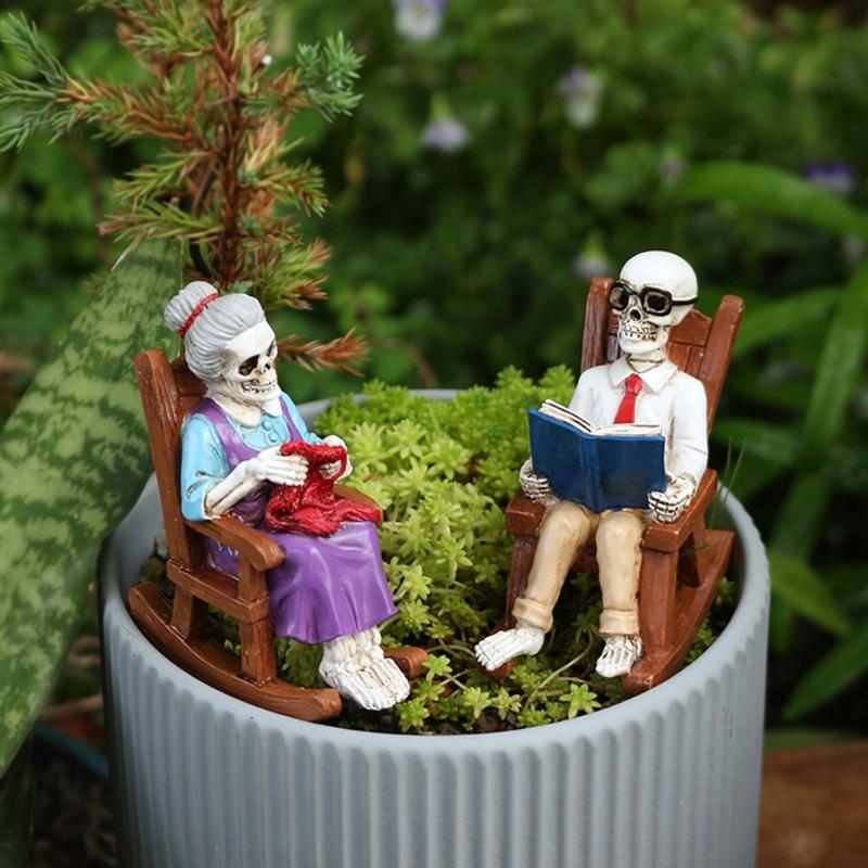 Handgefertigtes Paar auf Schaukelstuhl Harzstatue Elegante Bücherregal Dekoration Künstlerisches Geschenk Für Buchliebhaber Haus Garten