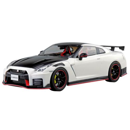 Aoshima Bunka Kyozai 1/24 Scale Rakupla Snap Car Series No.02-BW R35 NISSAN GT-R NISMO Special Edition 2022 Brilliant White Pearl Pre-Colored Plastic