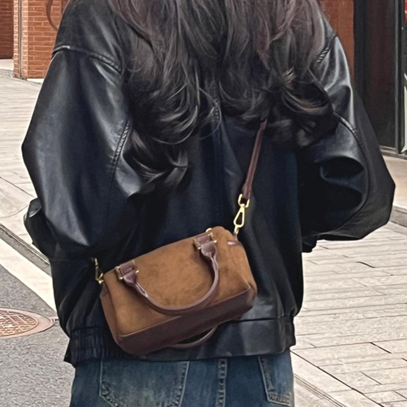 

Сумка 2025 года, новая кожаная женская сумка через плечо из замши премиум-класса, портативная сумка-подушка Boston Super Fire, багаж