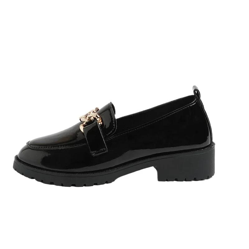 Fashion 2024 Shoes Female Slip on Women's High Heels Brand Office Pumps Women Metal Decoration Chain Round Toe Med Heel Plus Size Shoes