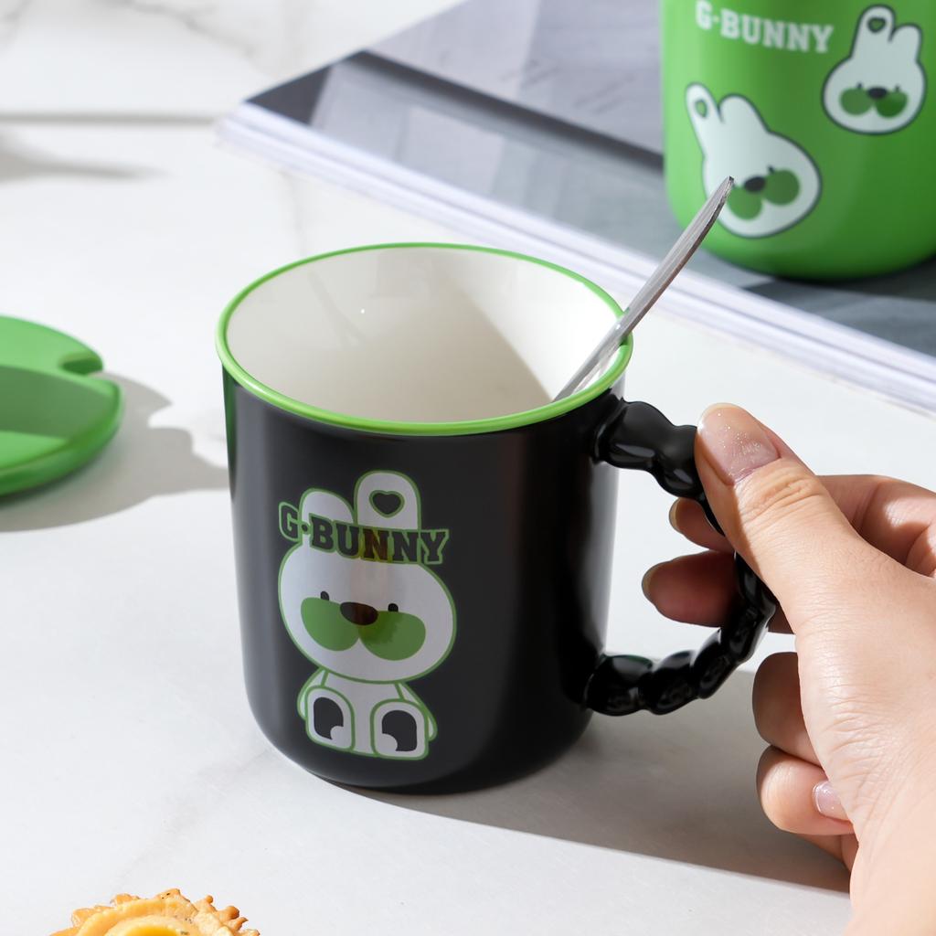 New Cartoon Coffee Cup Portable Ceramic Cup for Girls with High Value Cups for Home, Souvenirs with Lid Spoon Water Cup