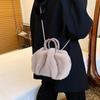 Autumn and Winter Plush Shoulder Crossbody Bag Women's Fashi Pleated Warm Faux Fur Hobos Bag Sweet Small Handbag