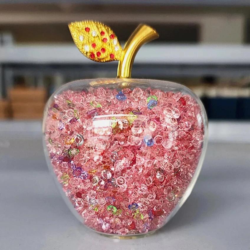 

Красочная хрустальная поделка Статуэтка яблока Блестящий стеклянный кристалл Домашний декор Украшения на канун Рождества Подарок Украшения на канун Рождества Дом 6cm разноцветный