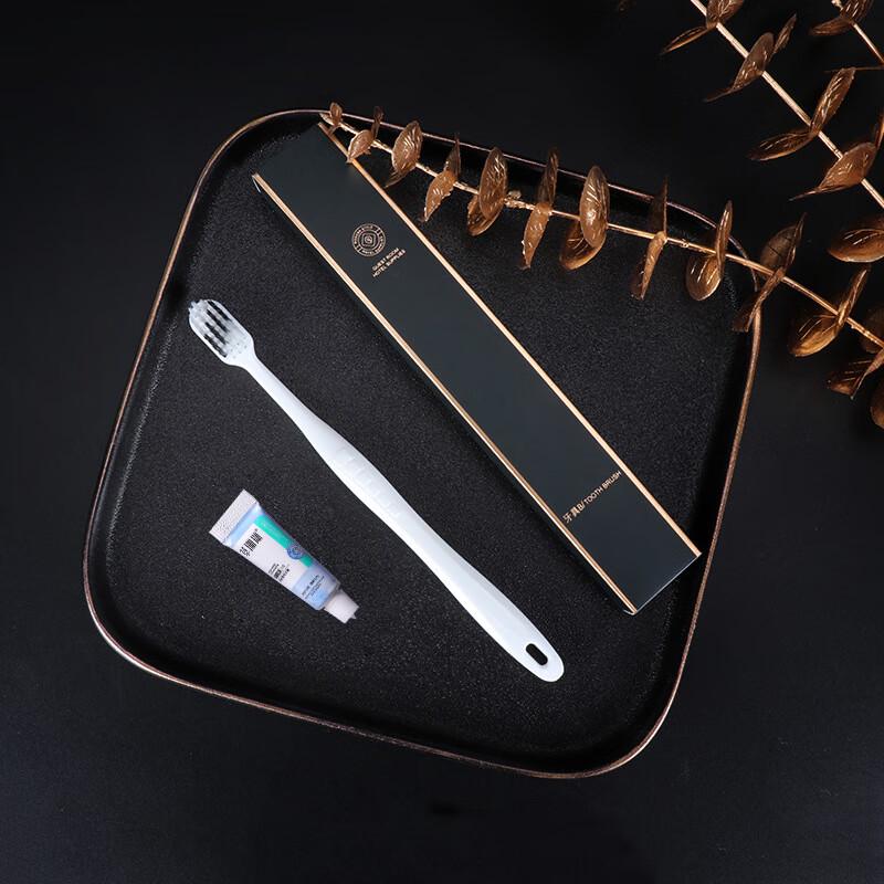 

Disposable Hotel Toiletries Set