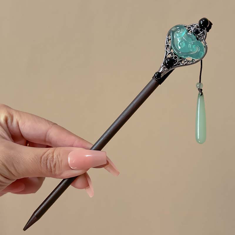 

Новая китайская шпилька для волос в китайском стиле с красным кристаллом и деревянным элементом Жуи для женщин, винтажная шпилька для волос с кисточкой в виде капли воды для ханьфу, ювелирный аксессуар