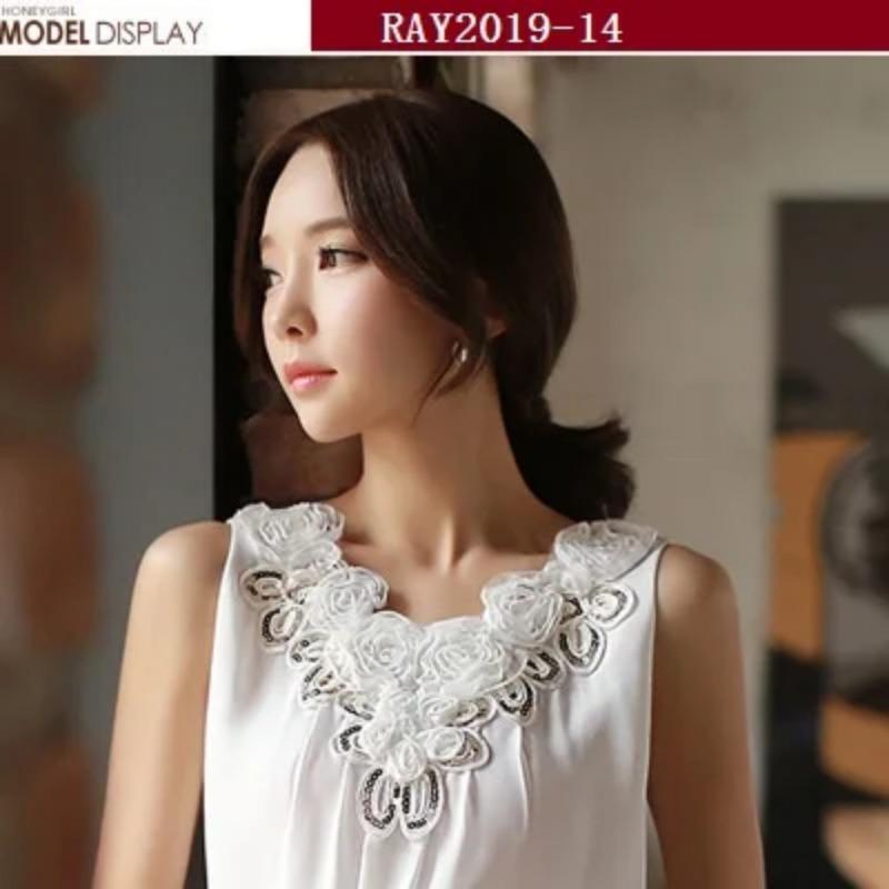 1PCS Lace Collar Flower Decoration DIY Embroidery Pearl Clothes Collar Stereoscopic Hollow Embroidery Fake Collar Wearable Colla