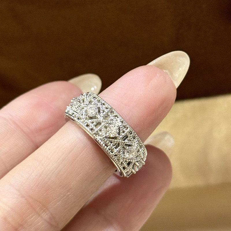 Design ispirato anelli in rattan a scacchi intarsiati con diamanti per donne lusso leggero anello traforato banchetto nuziale regalo