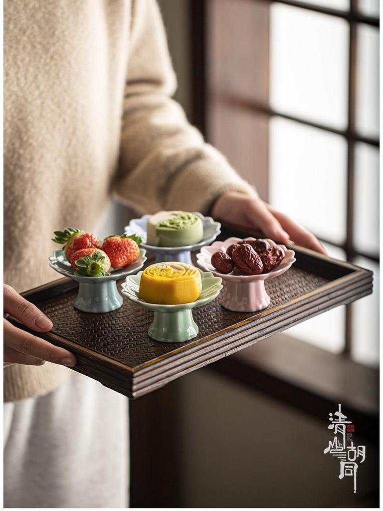 Chinese Style Ceramic Dessert Plate - Exquisite Small Tray for Mooncakes and Snacks, 2025 New Design