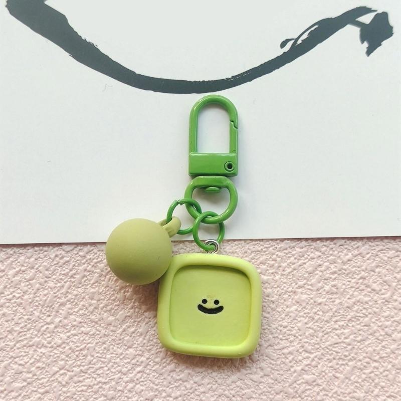Creative Resin Keychain With Artificial Flowers Hearts Smile Faces Pendant For Personalised Jewelry Accessories