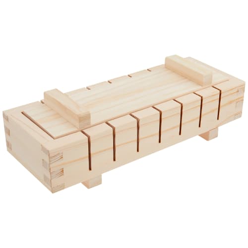 Kiso Kogei Hinoki Oshizushi Sushi, 8 pieces (10 x 27 x 5 cm)