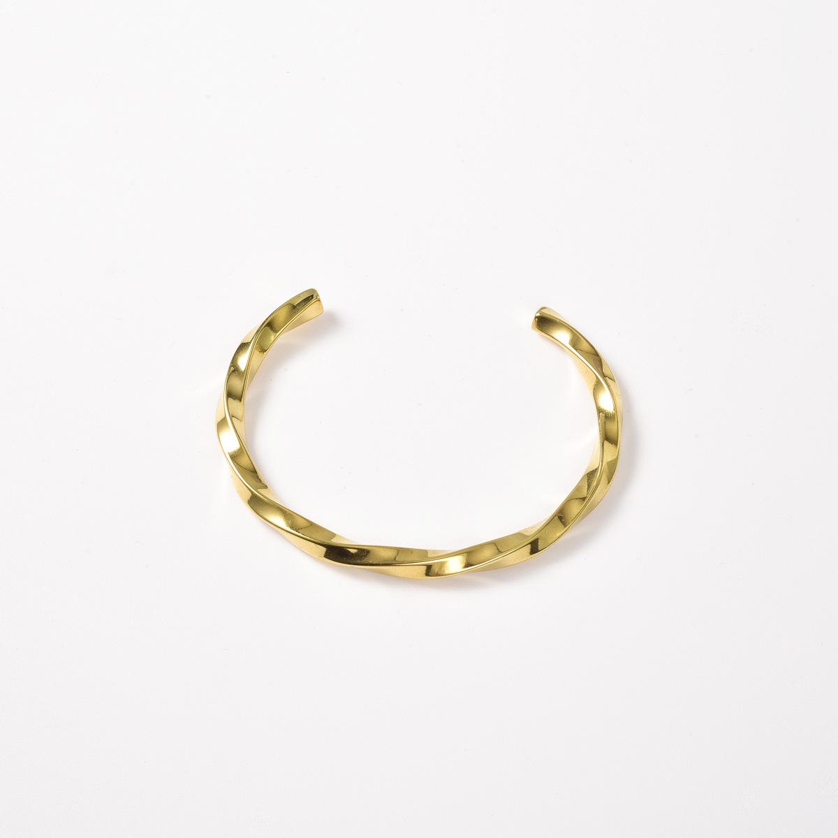 2026 Open Bracelet Women, New Classic Light Luxury Niche Plain Ring Exquisite Twist Bracelet Versatile Resizable золотой