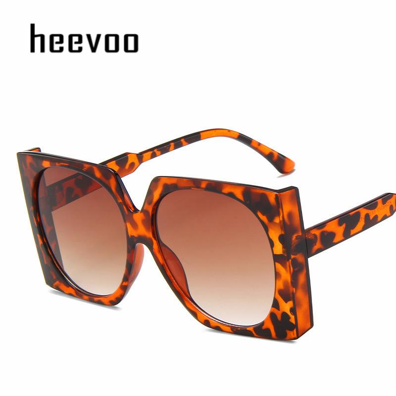 

Trend Classic Retro Square Sunglasses Women Oversized Sunglasses Women/Men Retro Sunglasses Lentes De Sol Mujer with bag and cloth