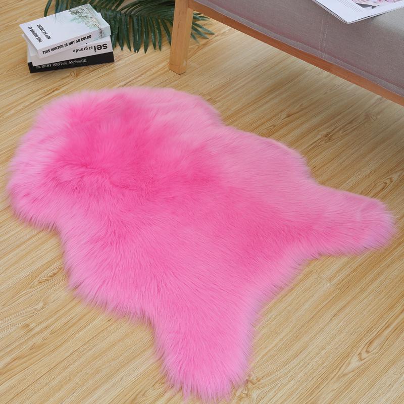 European Style Australian Imitation Wool Sheepskin Sofa Cushion Plush Rug for Living Room or Bedroom