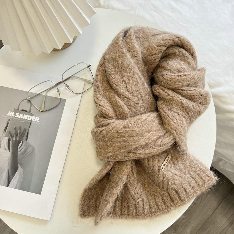 Winter New Wool Scarf High Sense Female Winter New Knitted Thickened Warm Soft Glutinous Alpaca Scarf