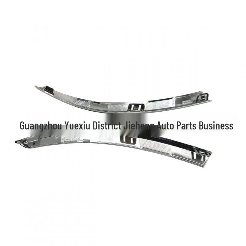 Listwa ozdobna lewego i prawego tylnego zderzaka do Volvo XC90 2021/22 (Części 31663542 Lewa, 31663543 Prawa)