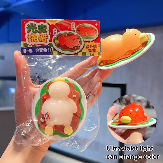 Roast Duck Decoration Color Changing Duck Temperature Sensitive Duck Figurine with UV Sensitivity for Desk