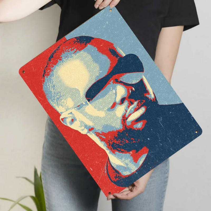 

Modern Art Style Portrait Metal Wall Art Decorative Painting for Living Room Study Creative Hanging Ornament 20x30cm（7.8x11.8inch）