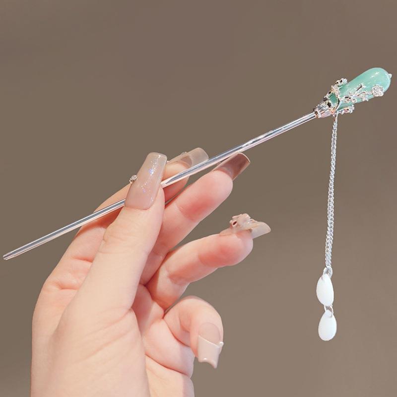 Four Seasons Chinese Tassel Hairpin: Ancient Style Hanfu with Fresh Pearl and Jiangnan Classical Cheongsam Hair Accessory