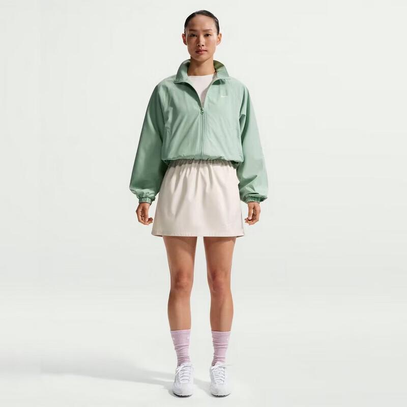 NIKE Women's Lightweight Woven Stand-Collar Jacket