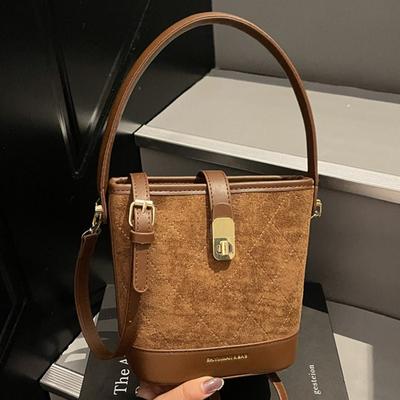 Emmer tas dames nieuwe herfst niche modieuze tas dames tas hoge waarde contrasterende kleur retro schoudertas