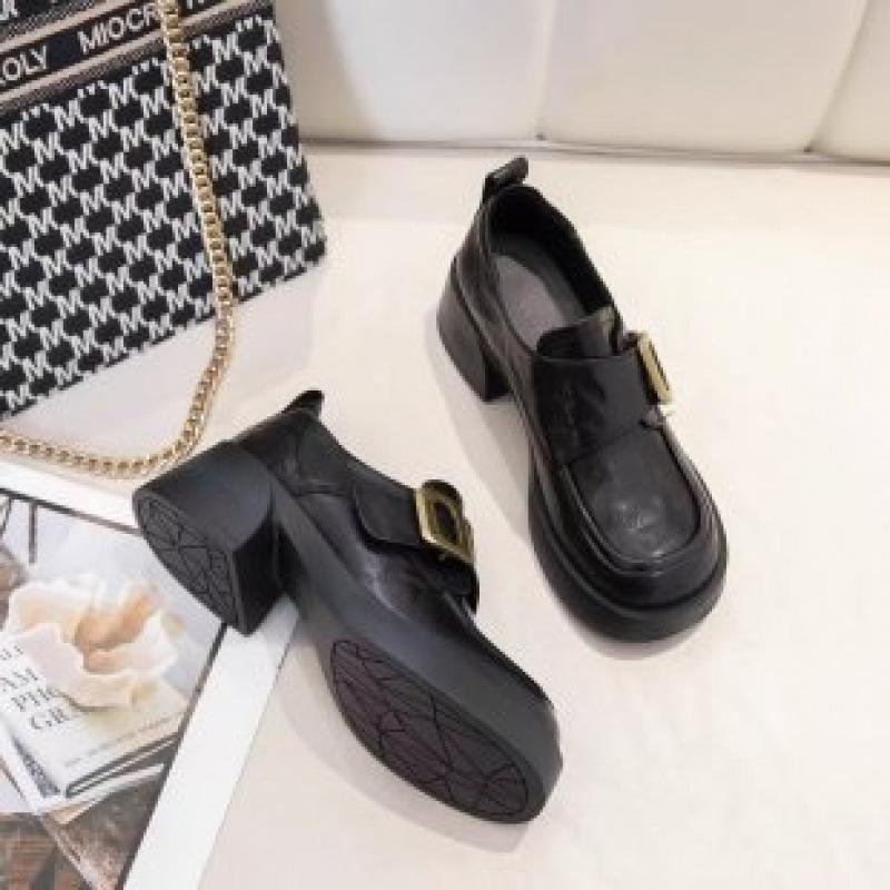 Platform soled Velcro loafers women's 2025 new autumn retro British style black versatile thick heel small leather shoes
