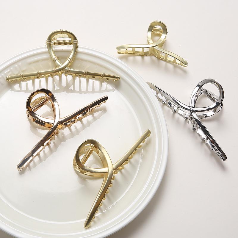 Large Metal Shark Hair Claw Clip – Korean Style Celebrity Hairpin