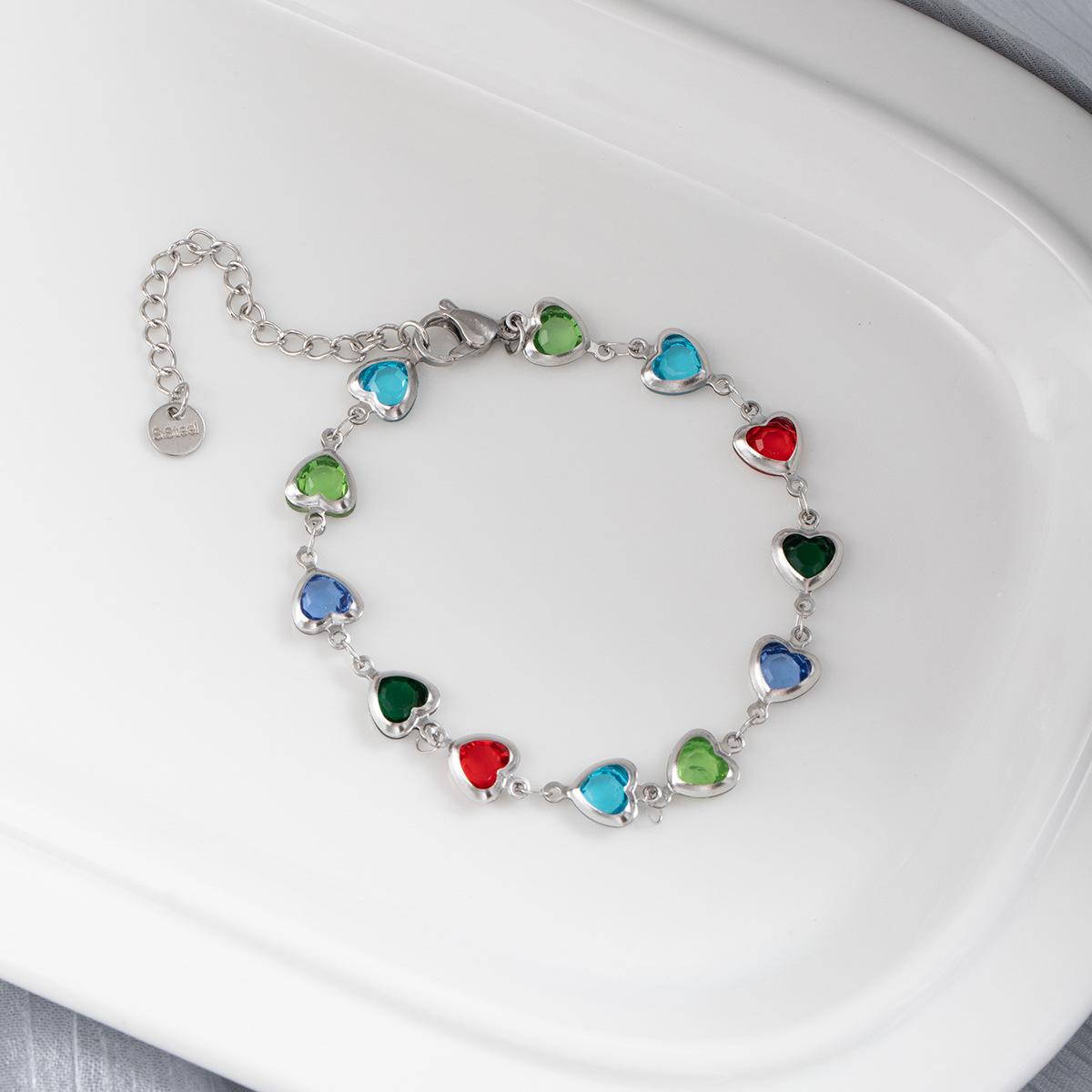 Color Love Bracelet, Personality Temperament, Heart-Shaped Bracelet, High-End Creative Fashion Jewelry.