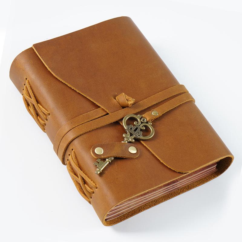 AIGUONIU Vintage Leather Journal Key Antique Handmade Deckle Edge Travel Diary Notebook with Hardbound Cover Gift (Brown,180mm*130mm*50mm&A5) коричневый