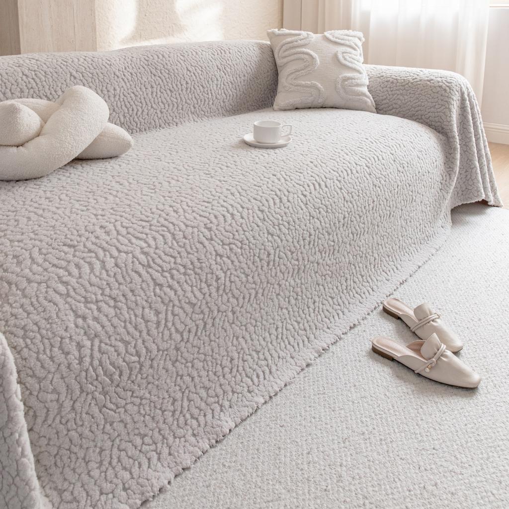 Soft Creamy Sofa Cover Heavy Furry Leisure Blanket  New Arrival for Living Room Couch Cover Sofa Towel