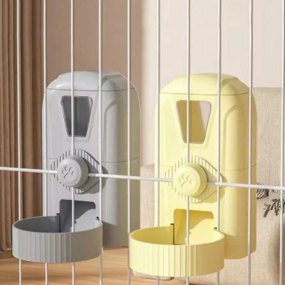 Plastic Dog Water Feeder Hanging Pet Water Dispenser Pet Supplies Pet Feeder Cats