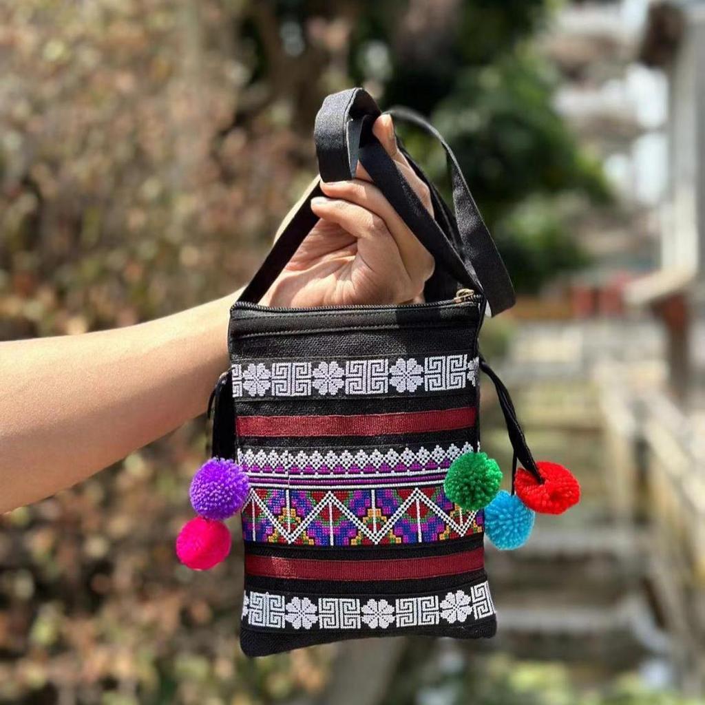Ethnic Style Embroidery Cross Stitch Crossbody Small Bag Zero Wallet Mobile Phone Key Bag Lightweight for Women