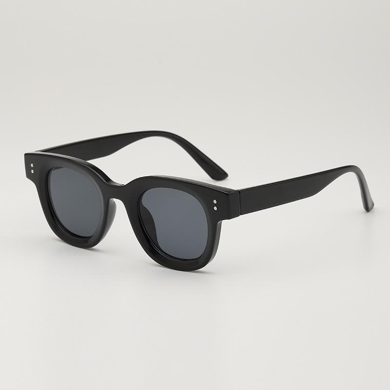 Vintage Oval Sunglasses Women Fashion Female Sun Glasses New Trendy Designer Shades Uv400 Eyewear Outdoor Anti Glare Glasses