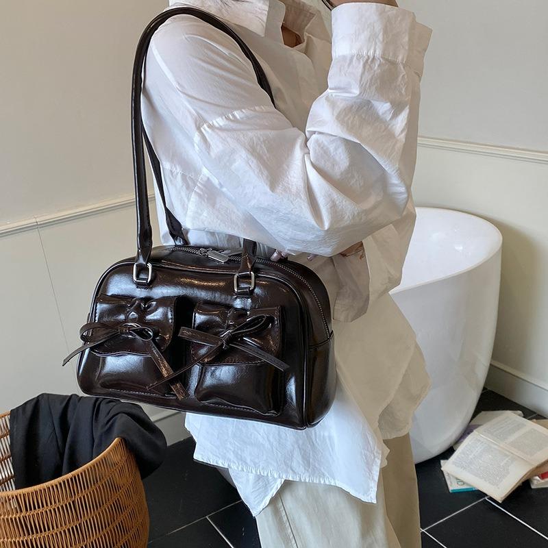 Niche high-end handbag women's new ballet style bow shoulder bag large-capacity commuter armpit bag