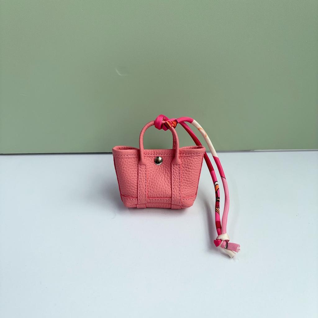 New leather garden small bag 2025 trendy mini garden bag foreign gas bag pendant creative car pendant