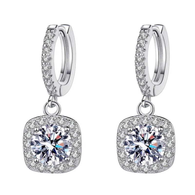 New Exquisite Square Bag Earrings, Ear Buckles, European and American Style Jewelry, Full of Diamond Earrings and Earrings.