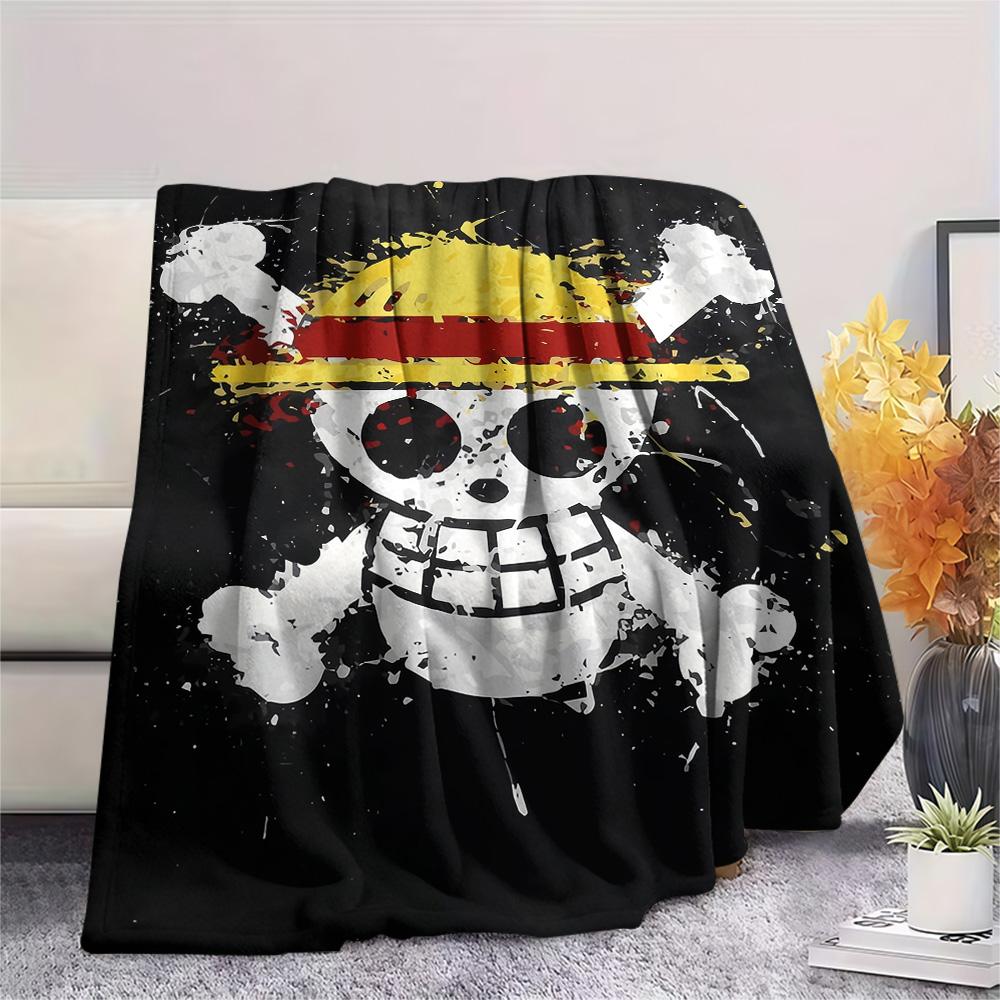 1PC One Piece Straw Hat Pirates Patterned Flannel Blanket Suitable For All Seasons For Home Decor Warmth And Comfort Gifts Holiday Present