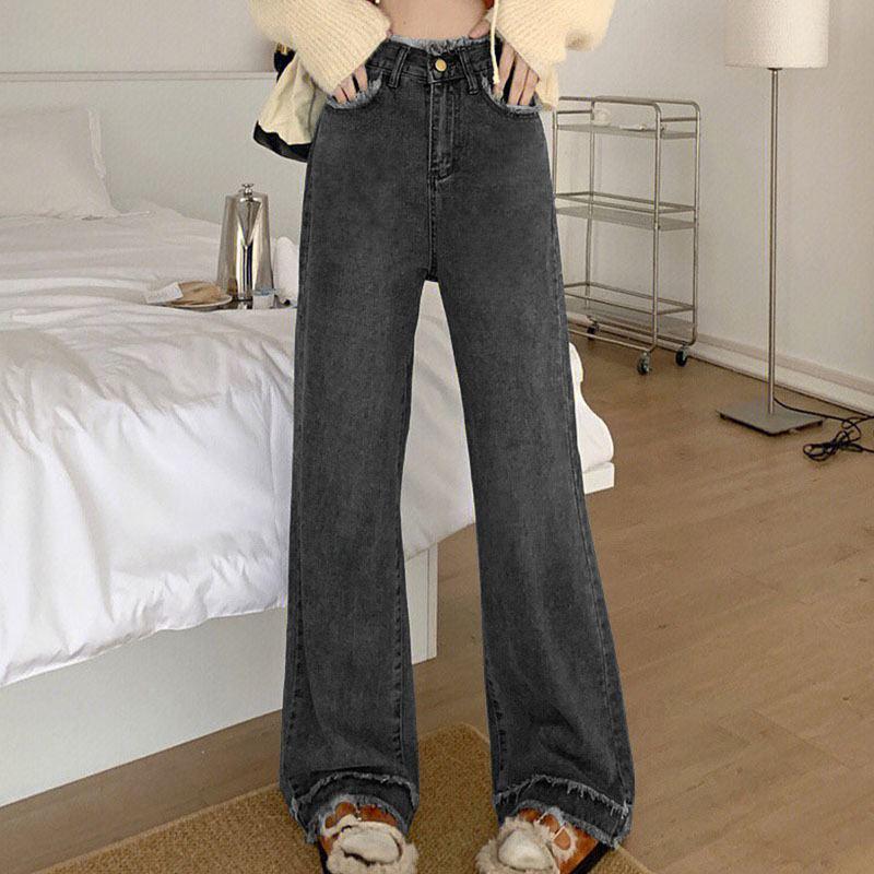 Calça Jeans Feminina Preta e Cinza de Cintura Alta com Barra Larga, Comprimento até o Chão, Afinando, Perna Reta, Caimento Petite para Primavera e Outono 2025.