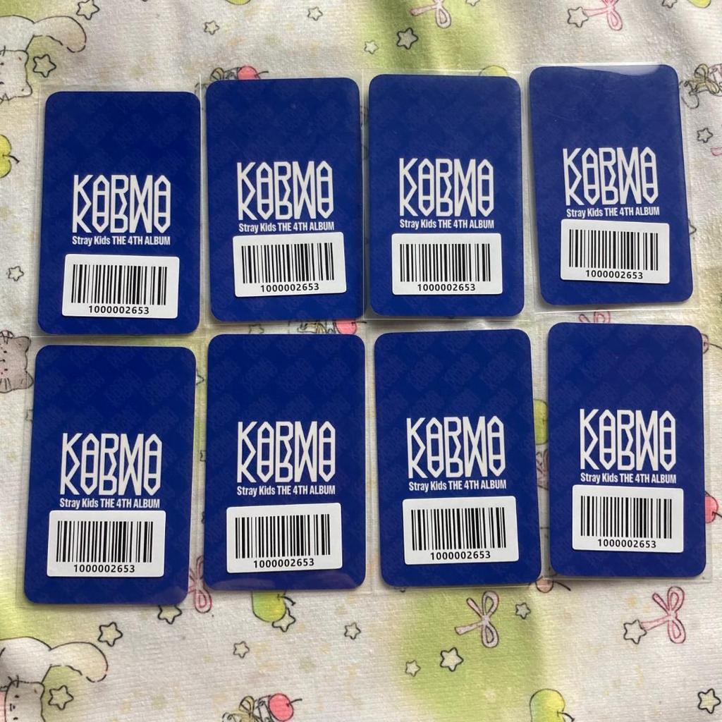 [USED] Straykids KARMA Store Bonus FANS Skiz Pre-list Trading Cards 8 Pieces