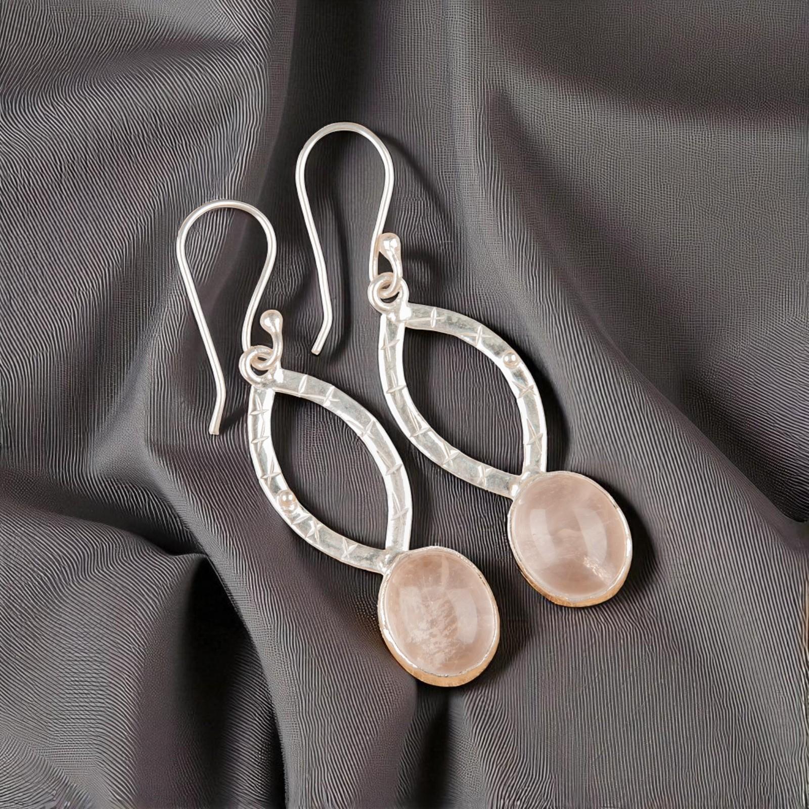 

Розовый кварц Драгоценный камень 925 Стерлинговое серебро Ювелирные изделия ручной работы Серьги-подвески 2 EE-87-30