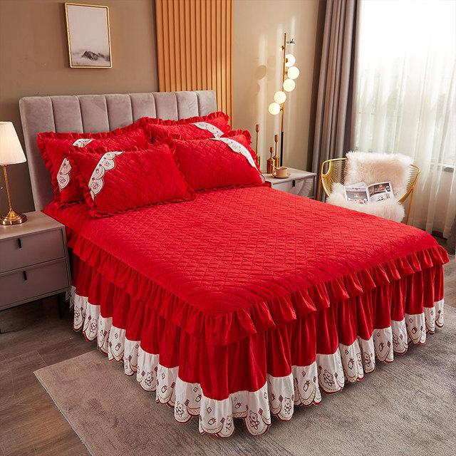 High Quality Thicken Velvet Quilted Bed Skirt King Queen Size Short Plush Bedspread Soft Warm Bed Sheet Not Including Pillowcase